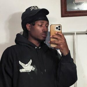 Meet your Posher, Adonis